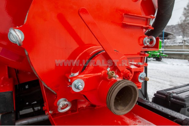 Лючок приемный