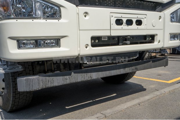 Передняя противоподкатная балка