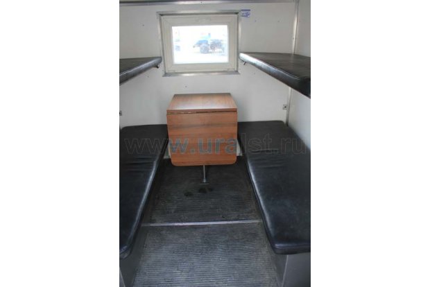 Автофургон. Отсек для кратковременного проживания и отдыха ремонтной бригады
