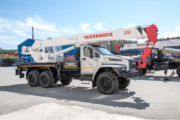 Автокран Челябинец КС-45721