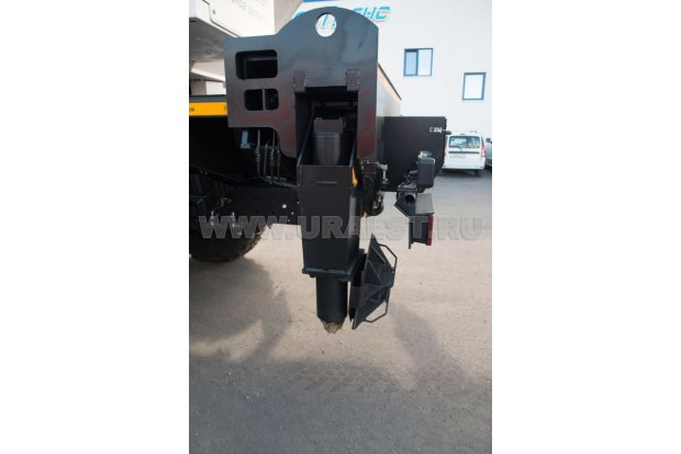 Опоры автокрана Челябинец КС-45721