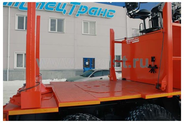 Лесовозная площадка Урал с ГМ СФ-85