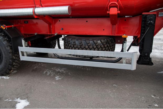 Боковая защита полуприцепа