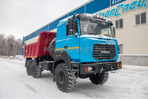 Самосвал Урал 5557-82М УСТ-5453