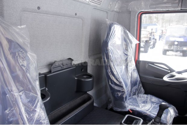 Кабина тягача IVECO