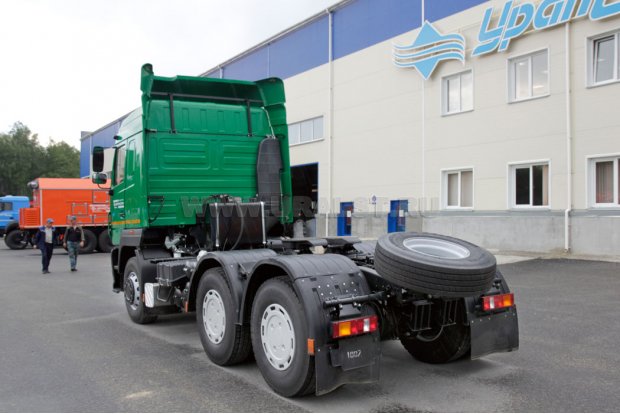 Седельный тягач МАЗ-6430В9-1420-010