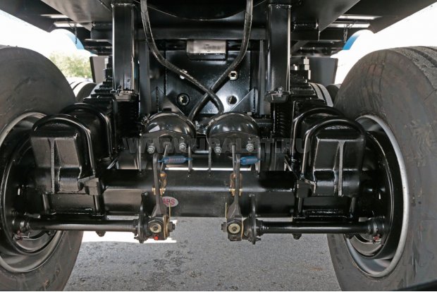 Рессорно-балансирная подвеска полуприцепа