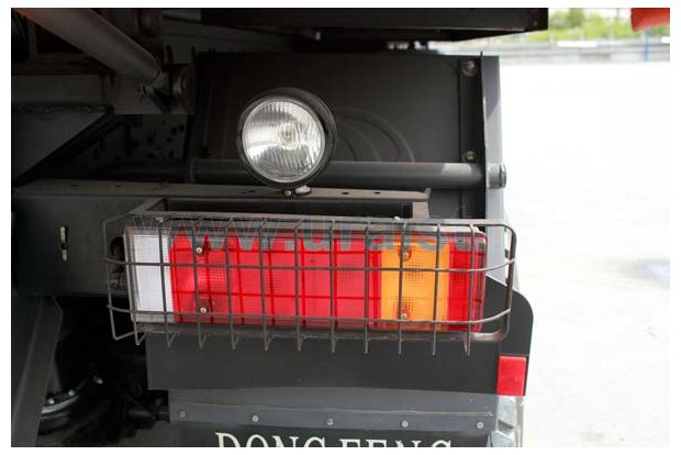 Защитные решетки на задние фары