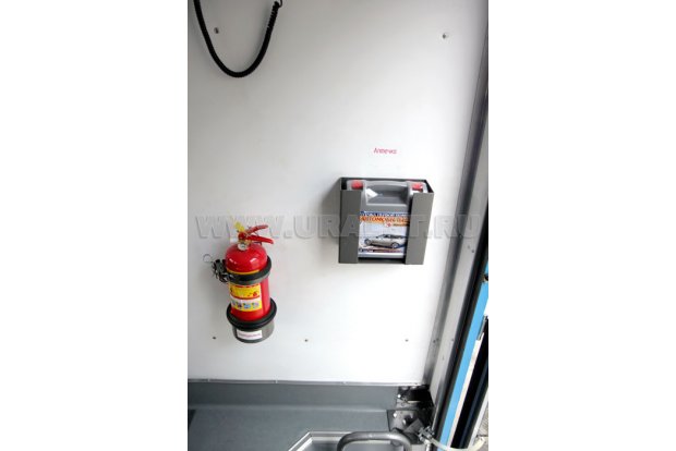 Кронштейн аптечки. Огнетушитель