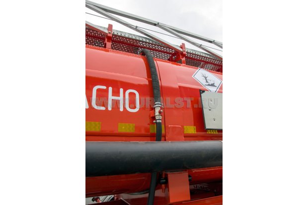 Шланг для слива разлитых нефтепродуктов