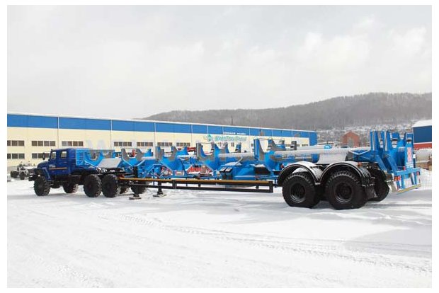 Седельный тягач Урал со сдвоенной кабиной и полуприцеп опоровоз