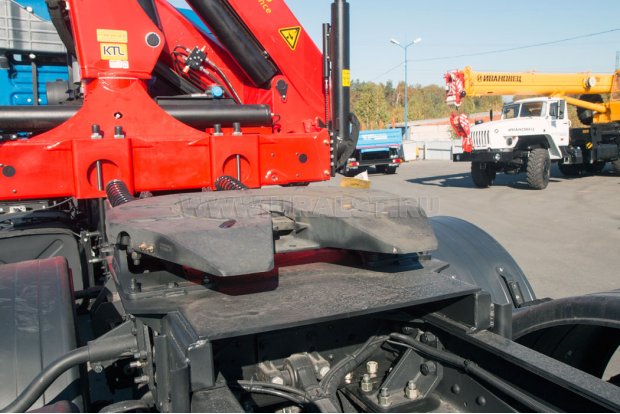 Седельно-сцепное устройство тягача