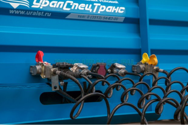 Пневмо-электро разъемы полуприцепа