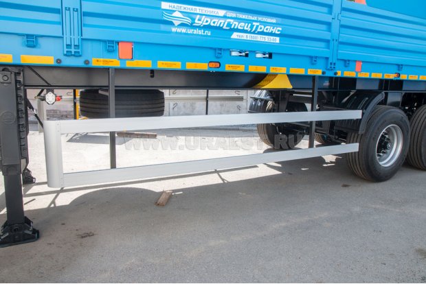 Боковая защита