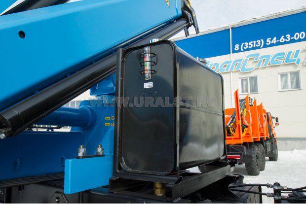 Бак гидросистемы КМУ ИМ-150