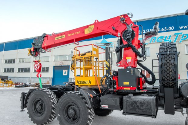 Кран-манипулятор ИТ-200 (тросовый, люлька)