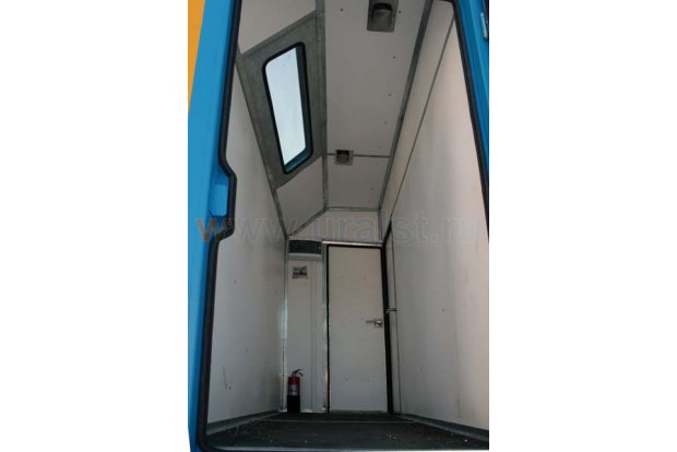 Вход в лабораторию Урал 4320