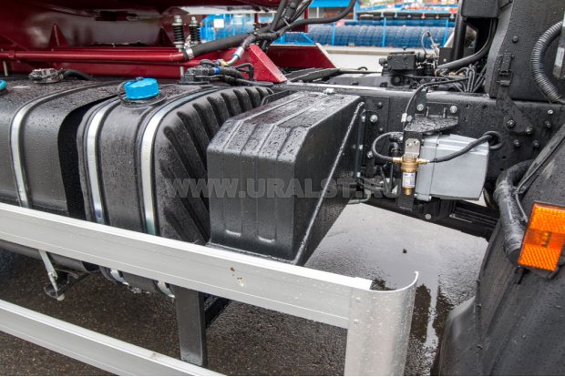 Ящик инструментальный