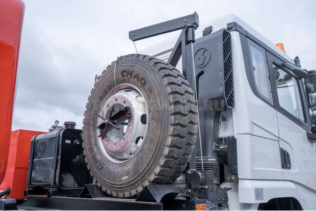 ДЗК с поворотной укосиной