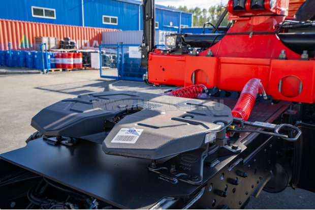 Седельно-сцепное устройство