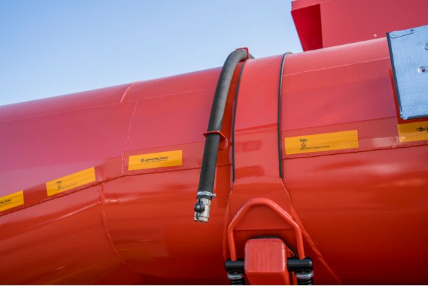 Слив из экологического короба