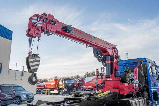 Кран-манипулятор HUBEI SQ8S4