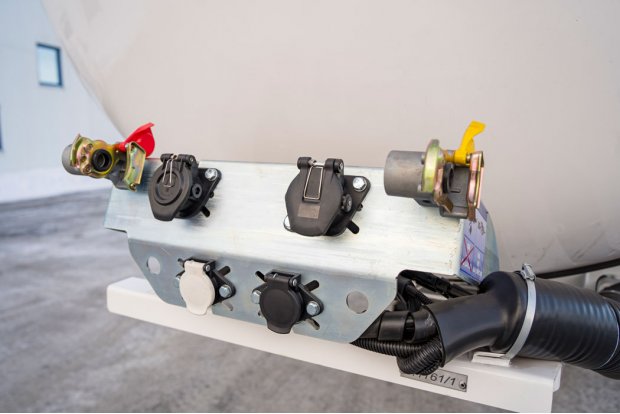 Пневмо и электро розетки