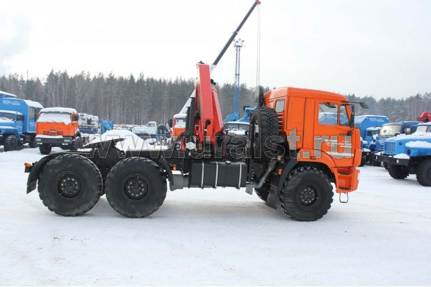 Седельный тягач Камаз с КМУ Palfinger