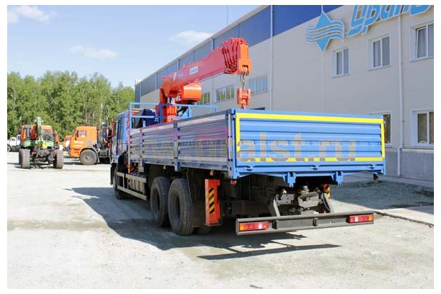 Бортовой Камаз с КМУ Kanglim KS-2056