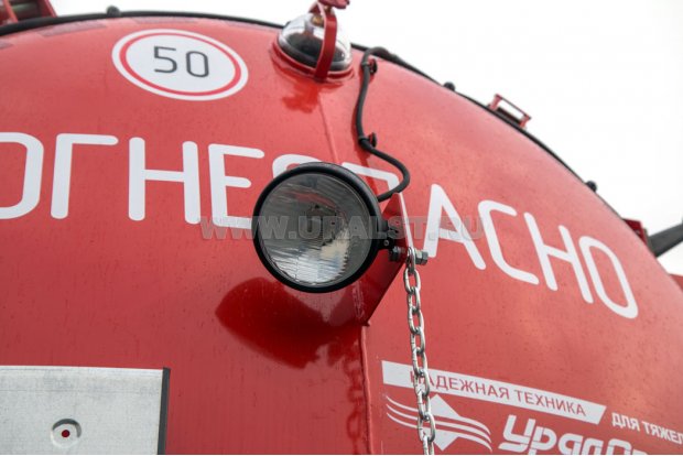 Фара-прожектор