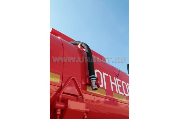 Шланг для слива разлитых нефтепродуктов