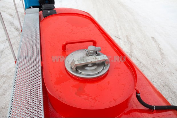 Заливная горловина