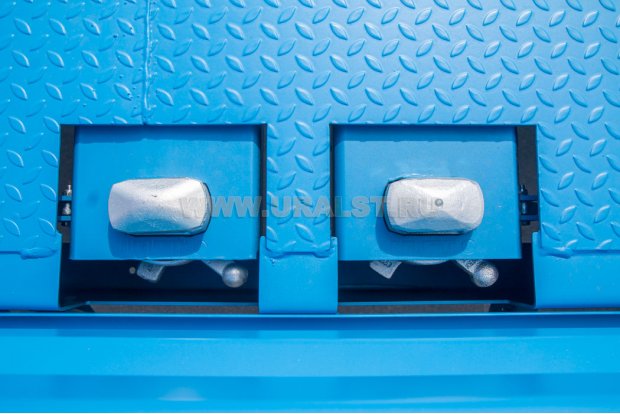 Контейнеровозные фитинги