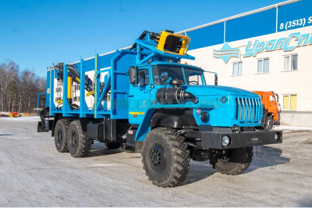 Сортиментовоз с манипулятором VM10L74 УСТ 5453 Урал 4320-60Е5