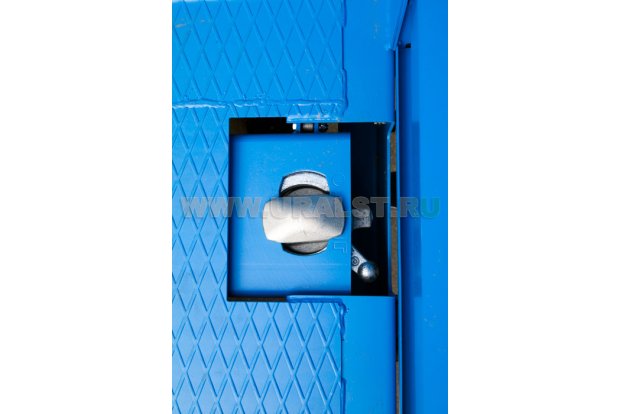 Фитинги для фиксации перевозимых контейнеров