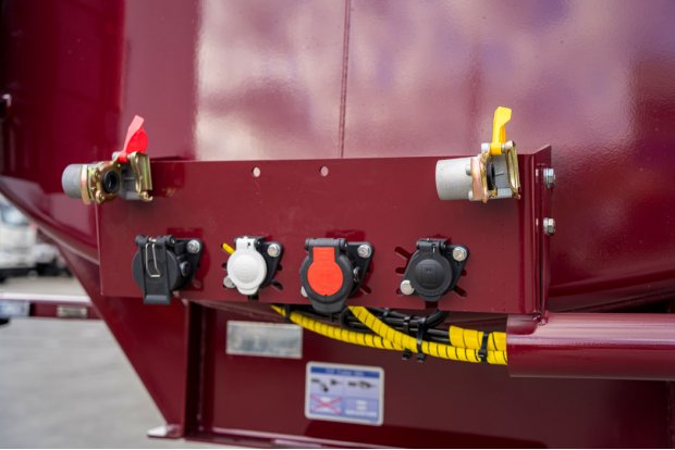 Пневмо и электро розетки