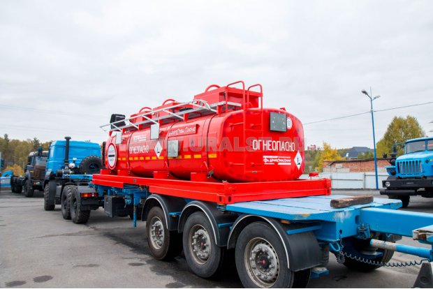 Контейнер-цистерна КЦ-13-3 УСТ-94653