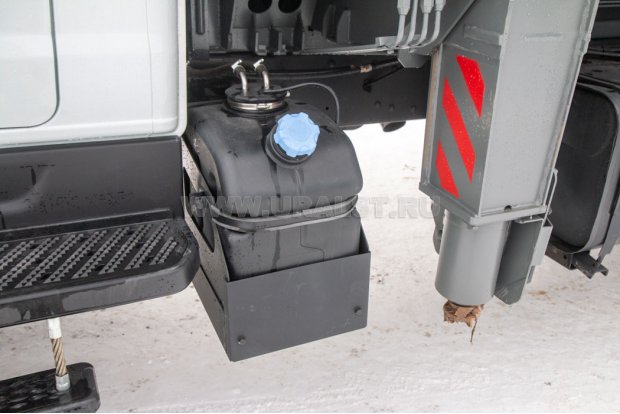 Бак с реагентом