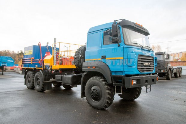 Агрегат цементировочный АЦ-32 на Урал 4320-80Е5