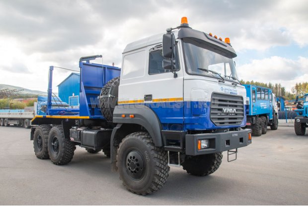 Хлыстовоз УСТ-5453 Урал 5557