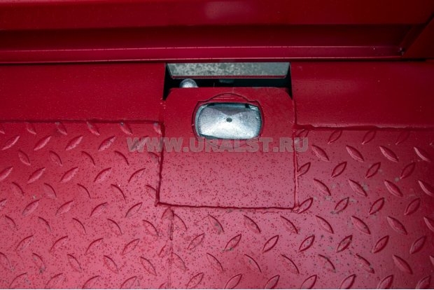 Фитинги для фиксации перевозимых контейнеров