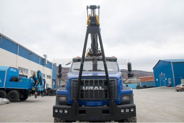 Лесовоз с манипулятором VM10L УСТ 5453 Урал NEXT 4320-74Е5