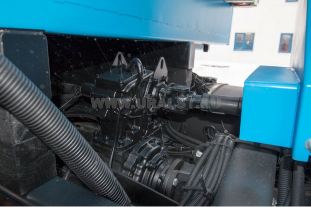 Карданно-ременной привод вентилятора