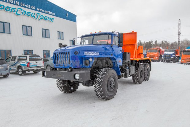 Трубоплетевозный тягач ТПВ УСТ 5453 Урал 5557-1151-72