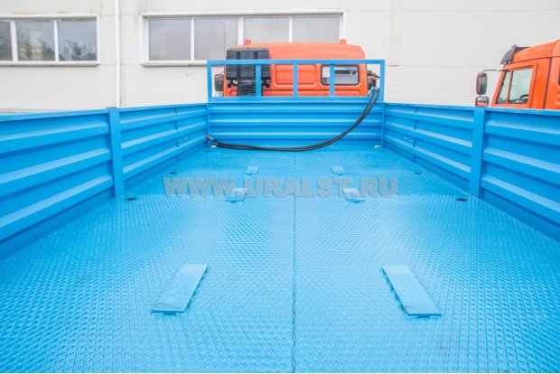 Контейнеровозная бортовая платформа УСТ