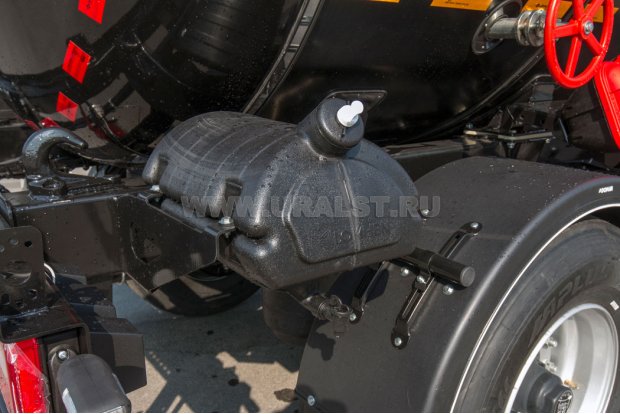 Пластиковый умывальник