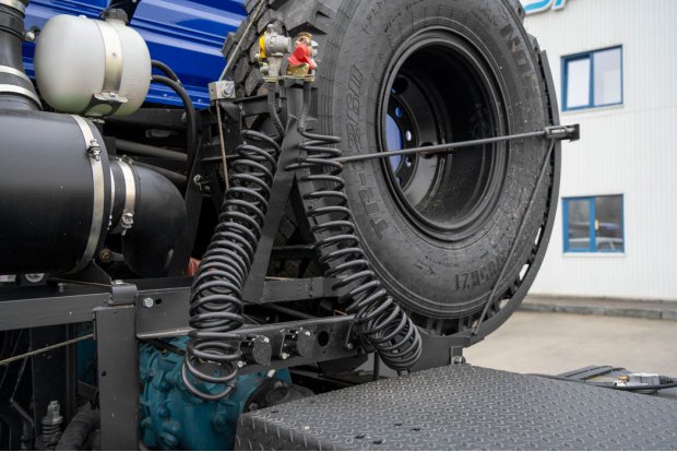 Разъемы пневмо-электро системы тягача