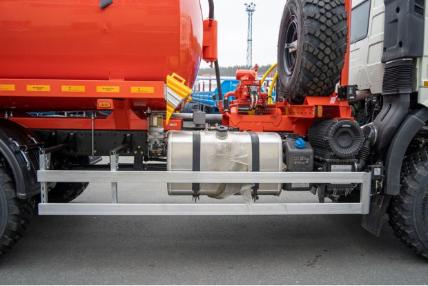 Боковая защита