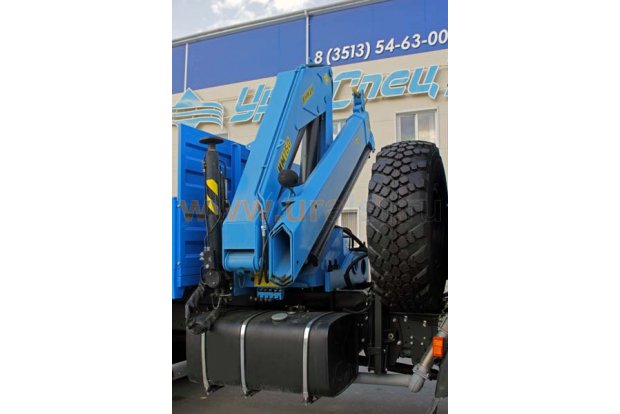 Бортовой автомобиль Камаз с КМУ