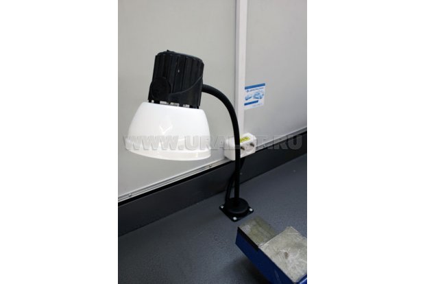 Настольный светильник